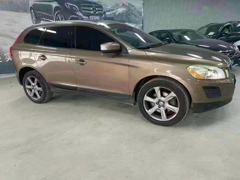 珠海13年沃尔沃XC608
