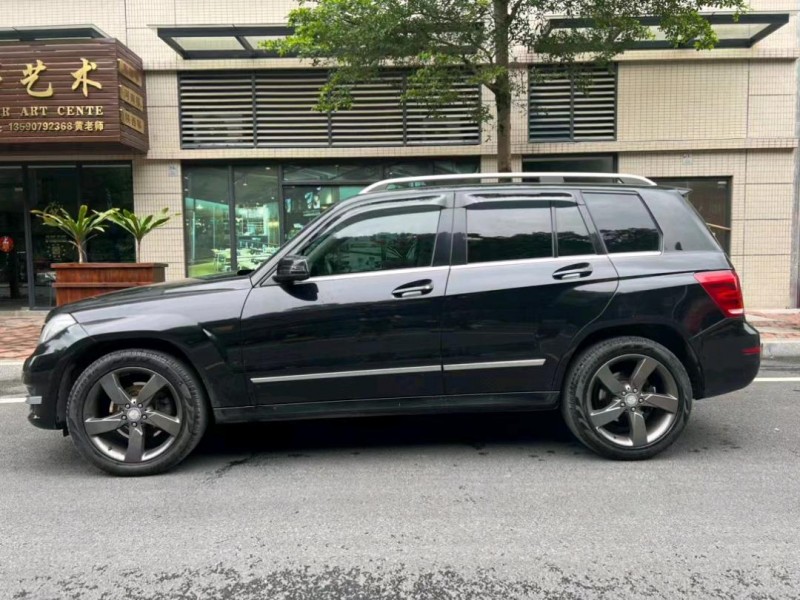 中山13年奔驰GLK3