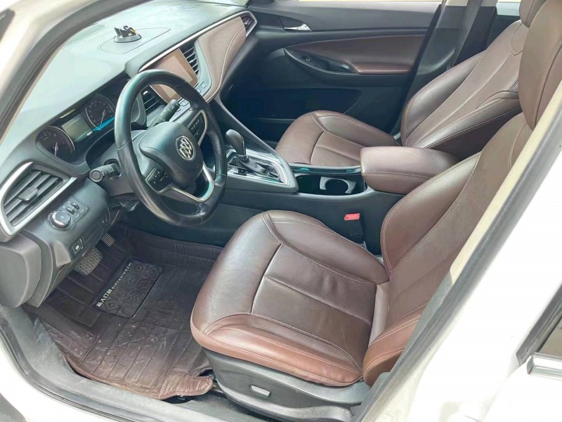 东营19年别克GL69