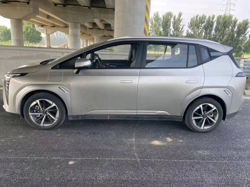 济宁23年传祺埃安Y4