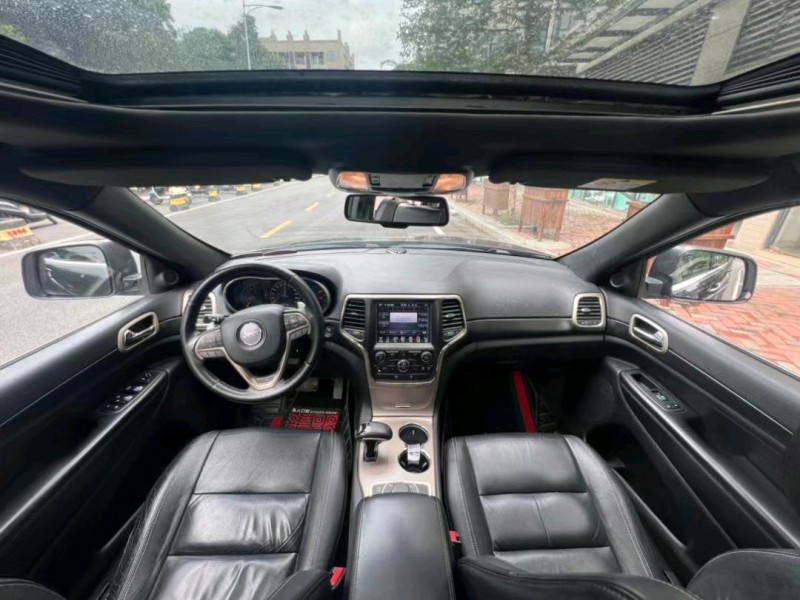 中山15年Jeep大切诺基9