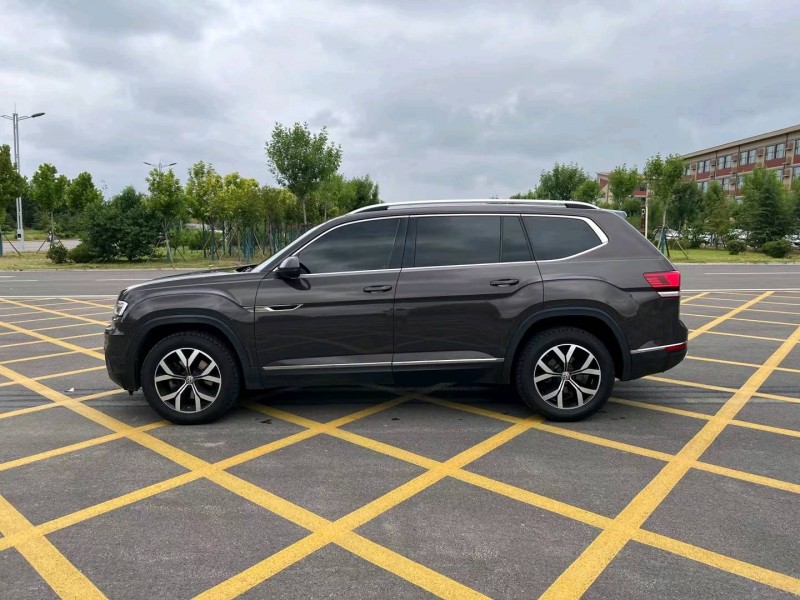 济宁17年大众途昂5