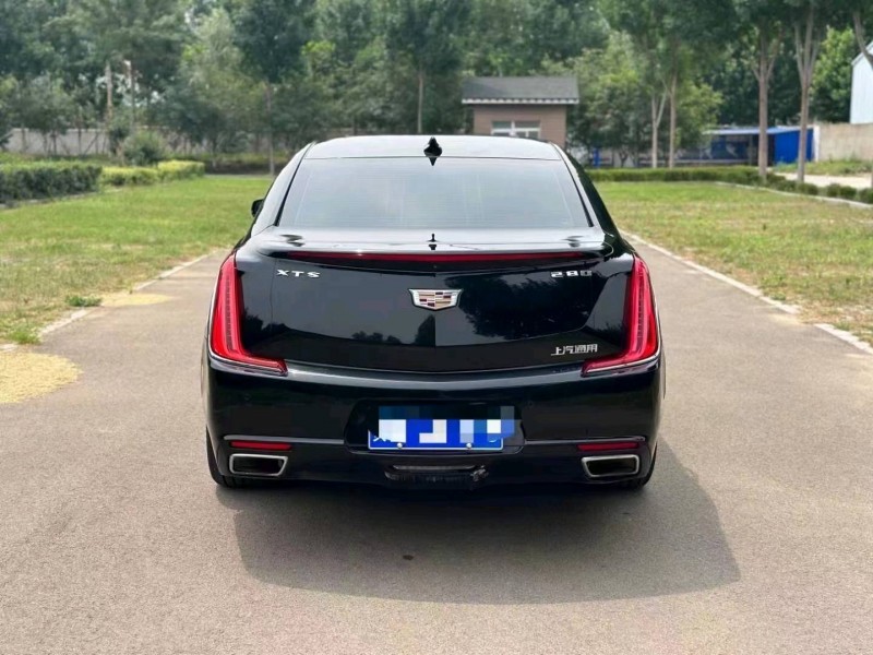枣庄18年凯迪拉克XTS3