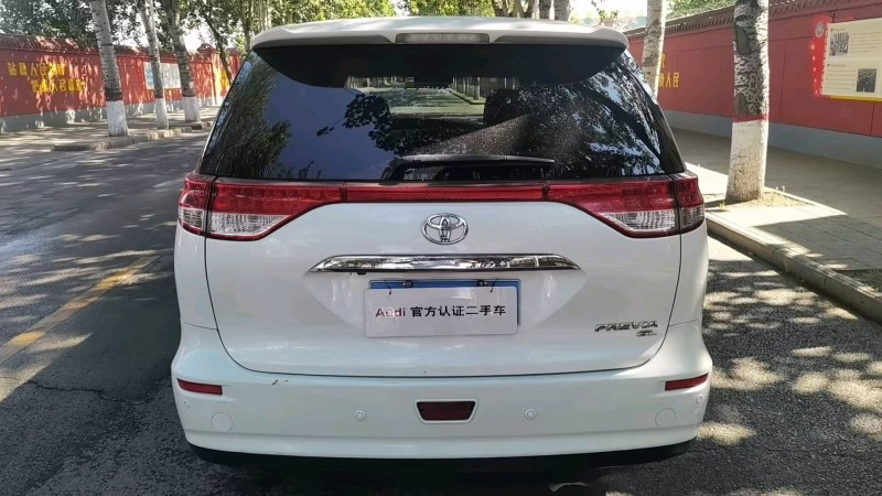 济宁11年丰田普瑞维亚9