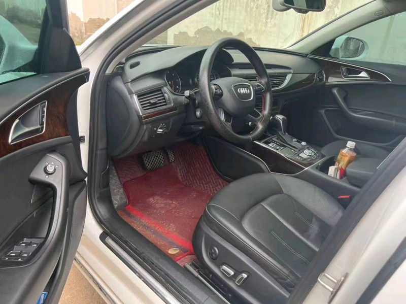 济宁17年奥迪A6L4