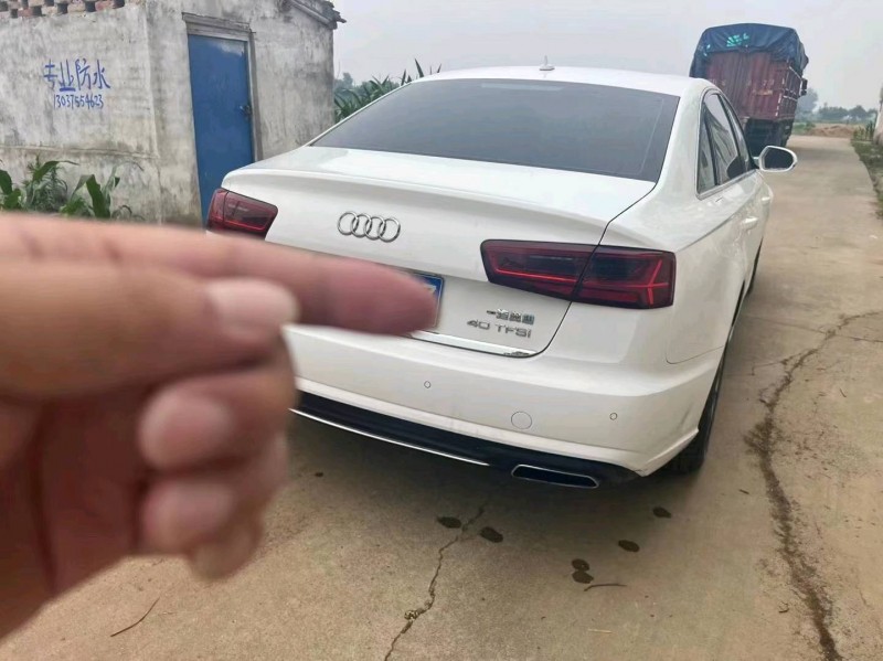 济宁17年奥迪A6L8