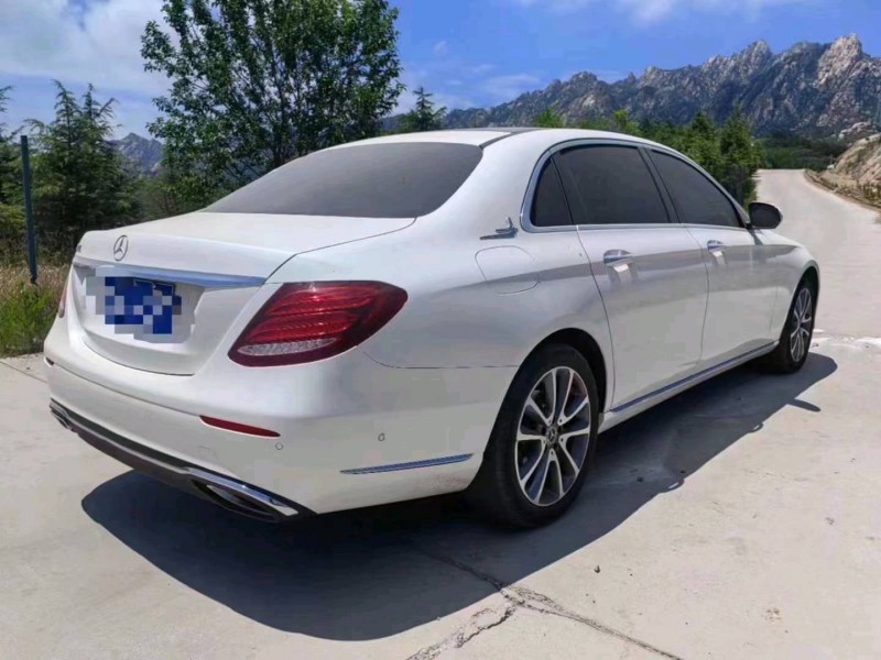 东营18年奔驰E7