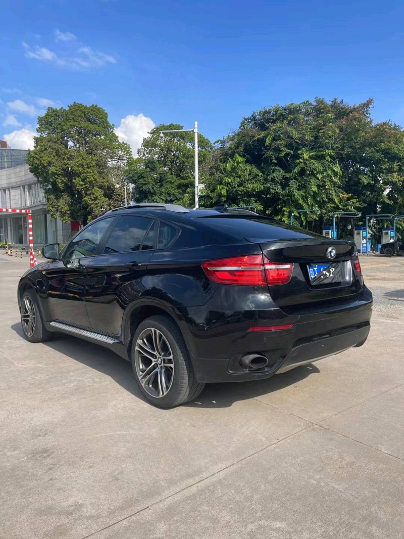 广州14年宝马X68
