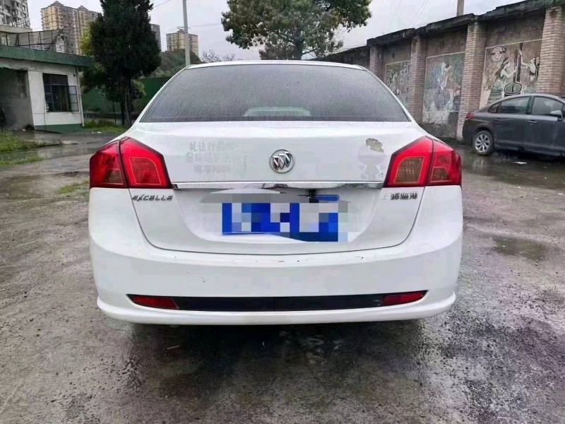 宜昌16年别克凯越3