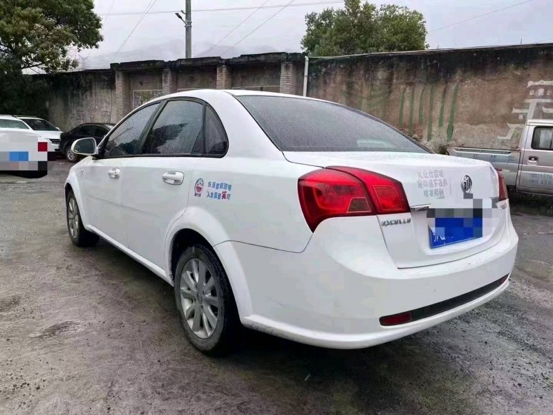 宜昌16年别克凯越9