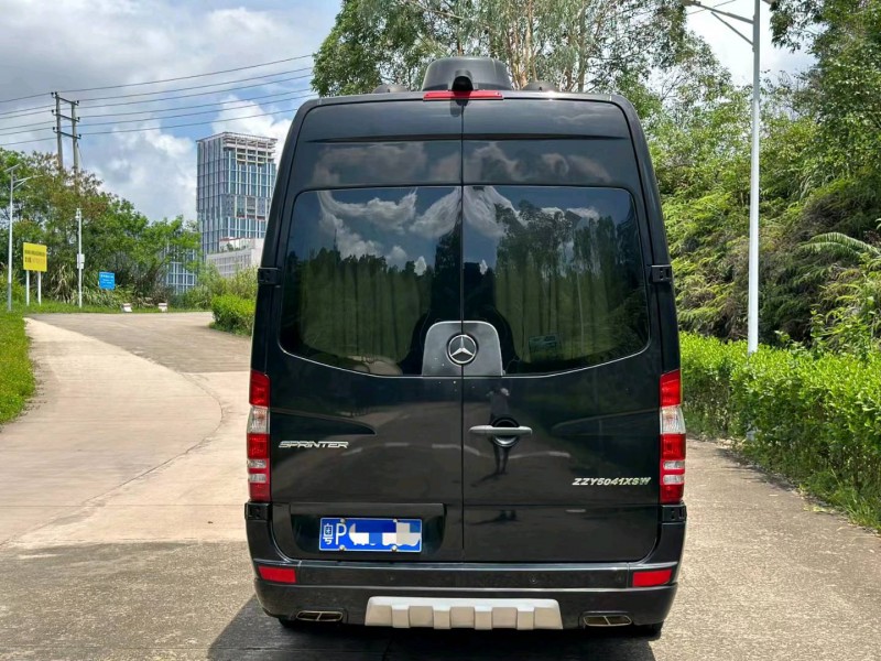 广州18年奔驰Sprinter9