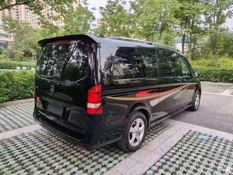 淮南19年奔驰威霆5