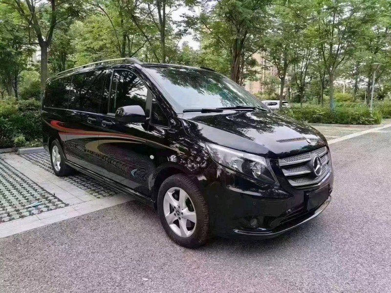 淮南19年奔驰威霆9