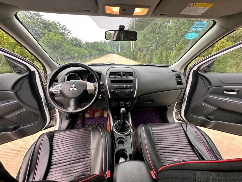 徐州16年三菱劲炫5