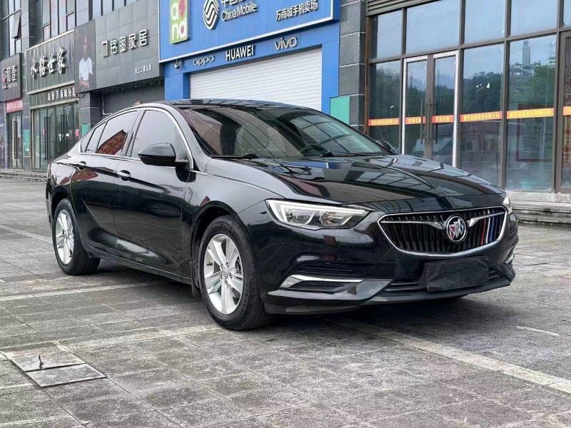 重庆18年别克君威3