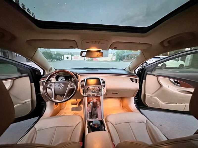 徐州10年别克君越5