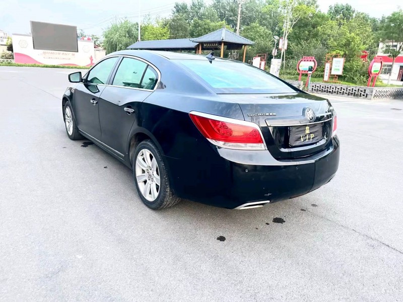 徐州10年别克君越8