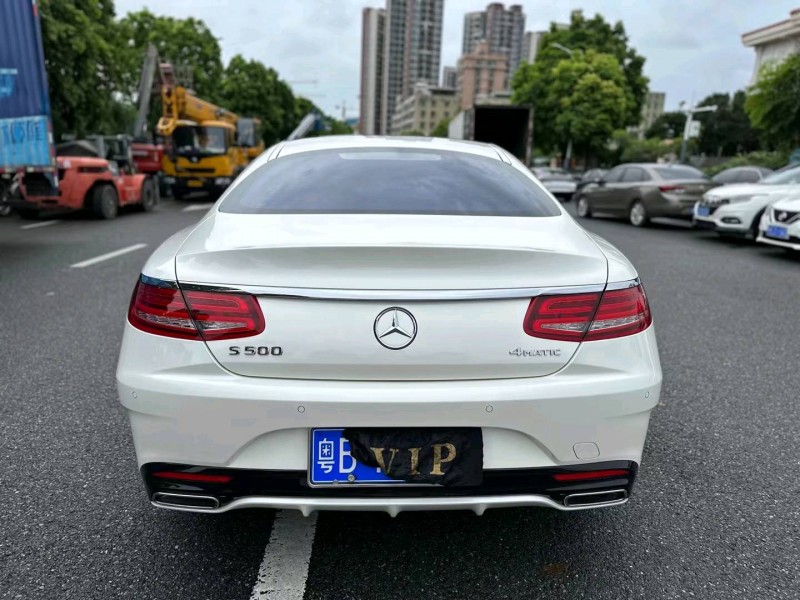 深圳18年奔驰S8