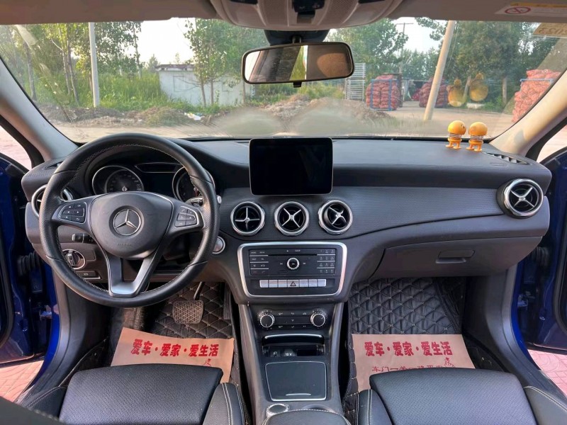 徐州17年奔驰GLA5