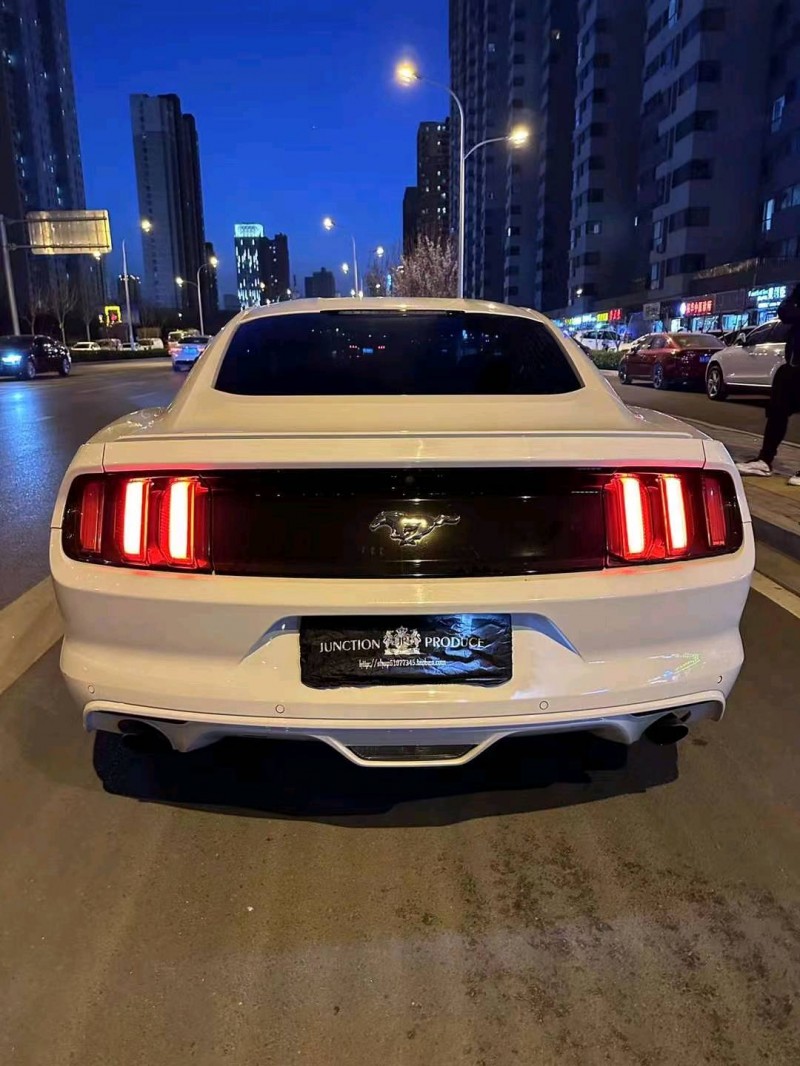 邢台16年福特野马2