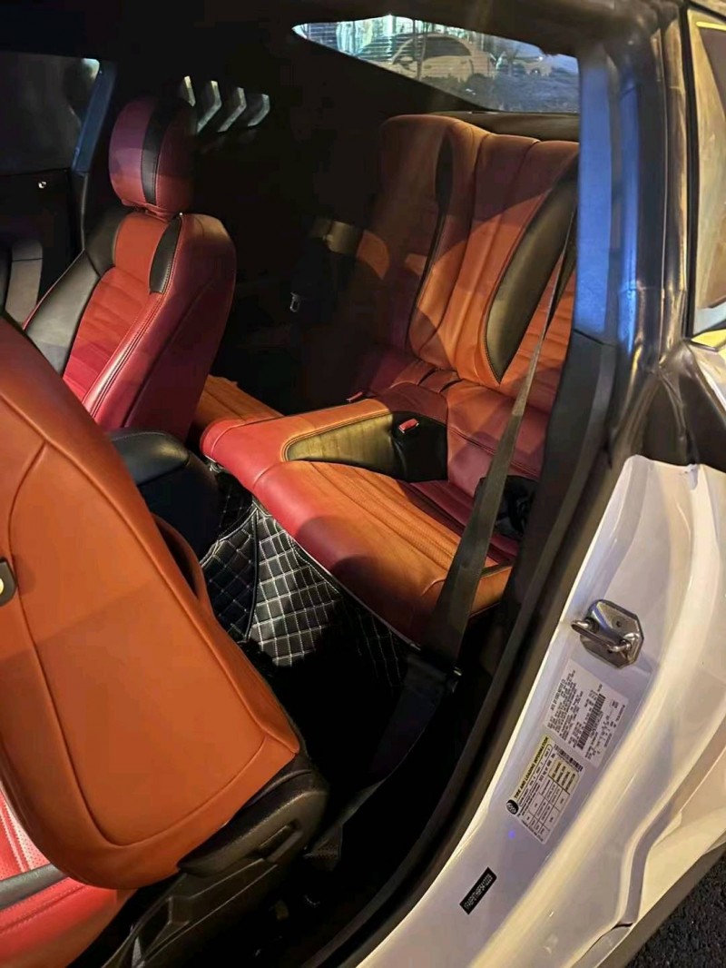 邢台16年福特野马6