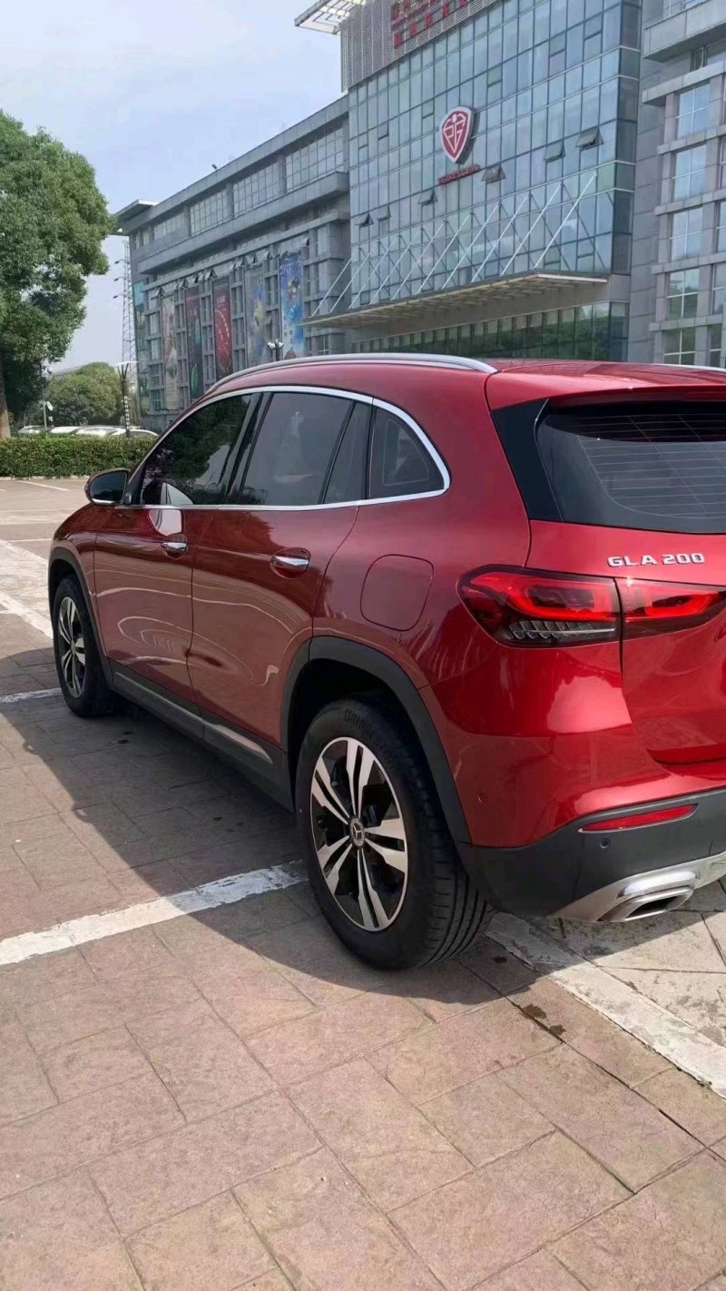 苏州21年奔驰GLA4