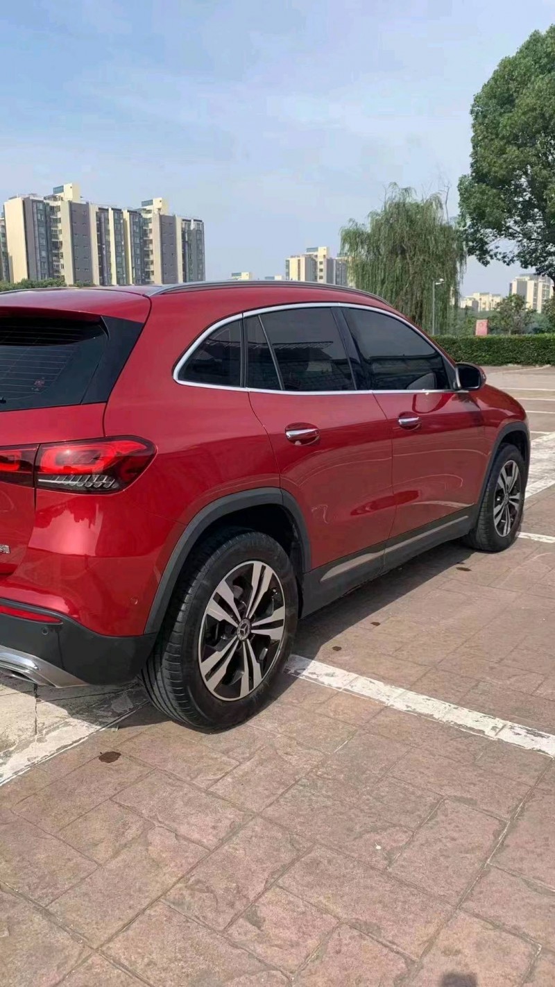 苏州21年奔驰GLA5