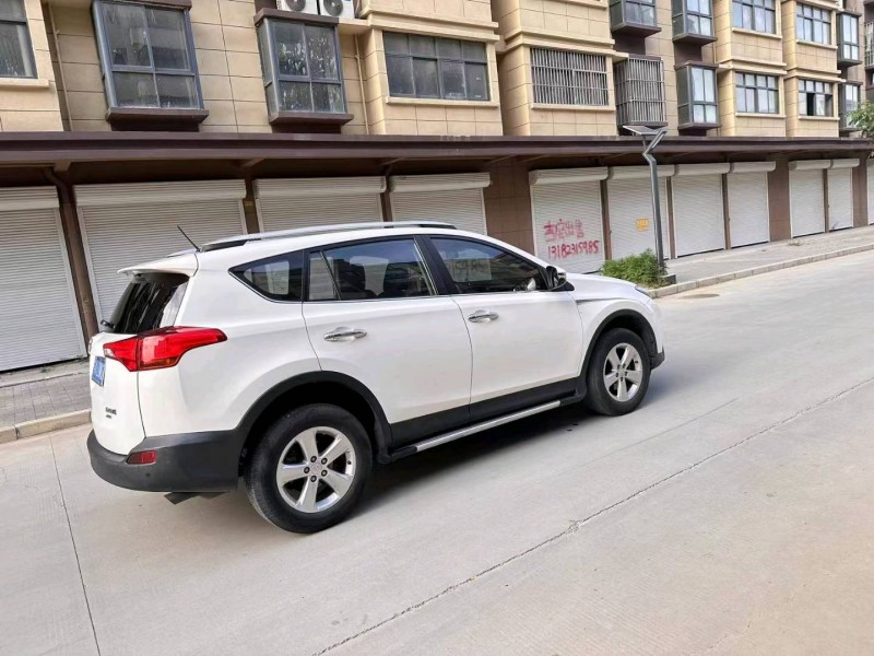 徐州14年丰田RAV4荣放4