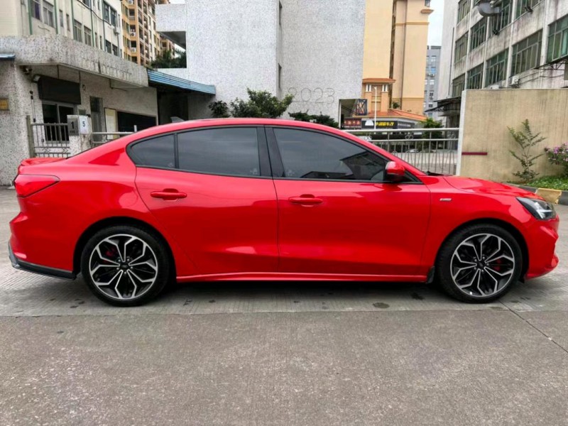 中山20年福特福克斯2