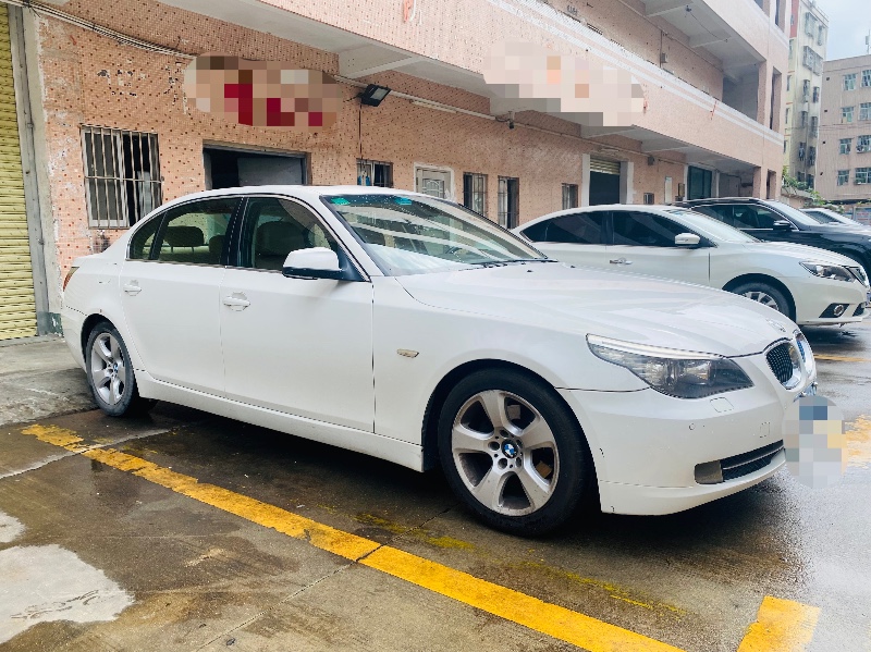 深圳09年宝马5系4