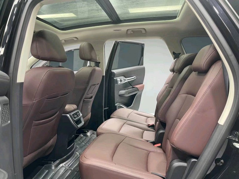 成都21年吉利豪越4