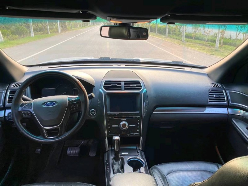 徐州17年福特探险者4