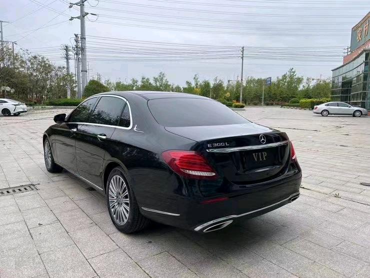 盐城19年奔驰E8