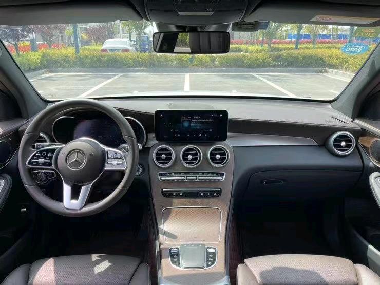 盐城19年奔驰GLC7