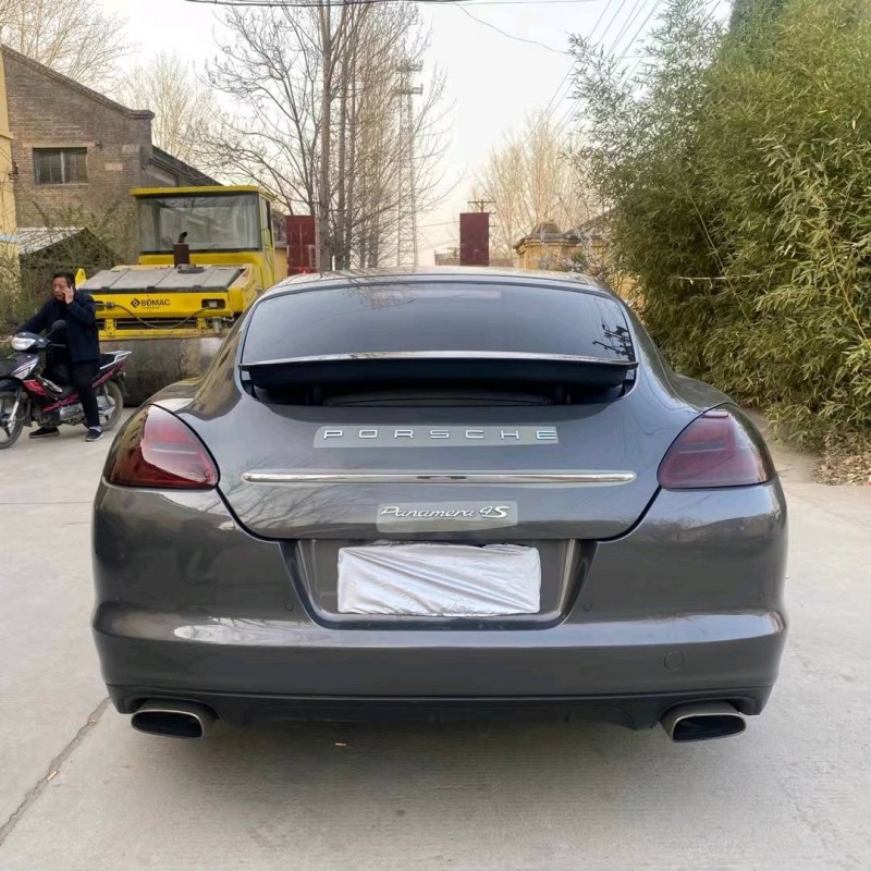 新乡13年保时捷帕拉梅拉7