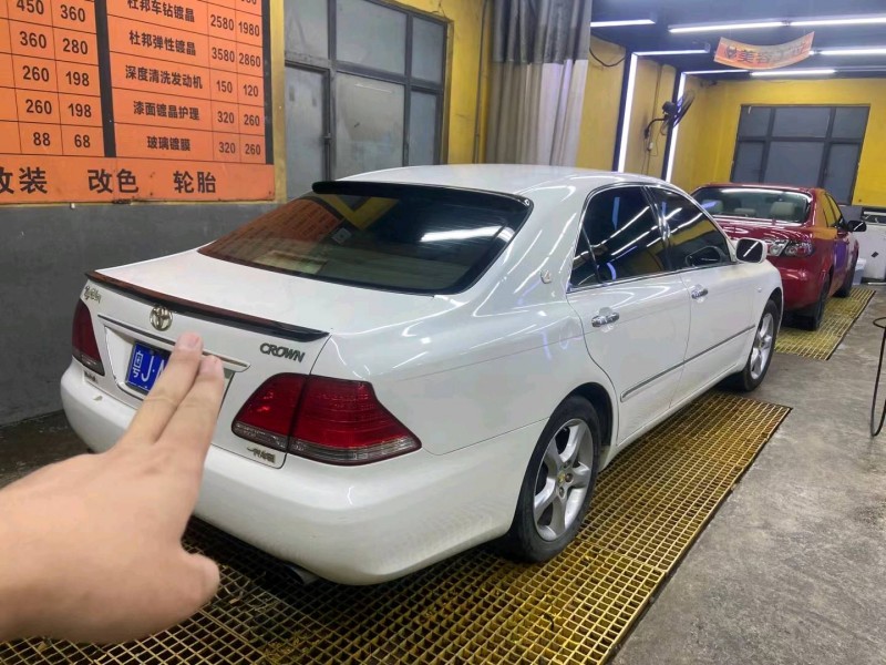 广州06年丰田皇冠2