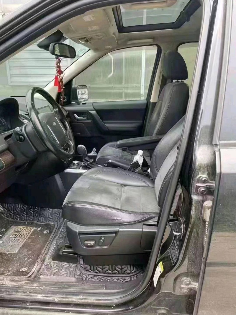 东营11年路虎发现神行8