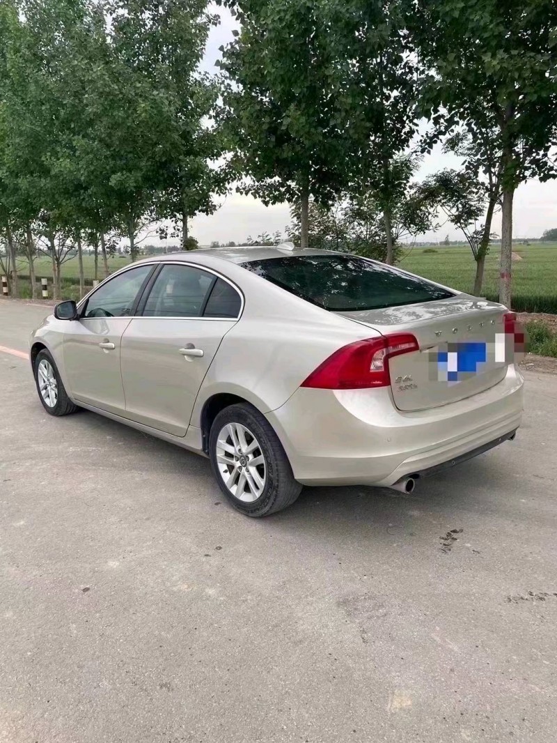 东营17年沃尔沃S60L4