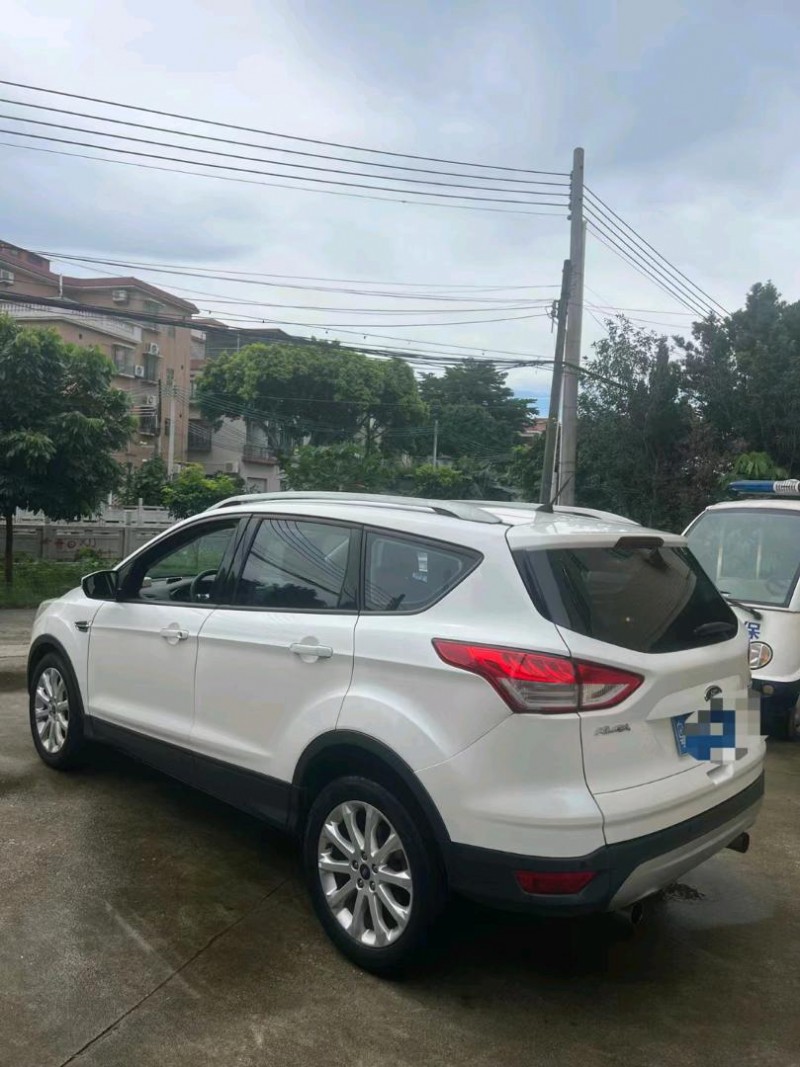 汕头14年福特翼虎6