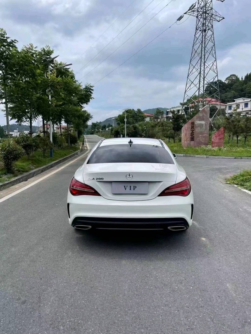邵阳17年奔驰CLA3