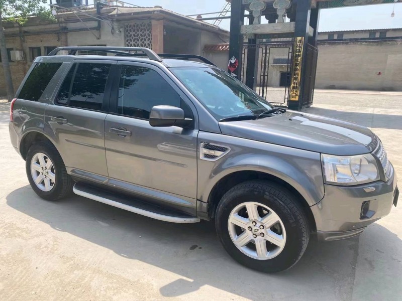 保定11年路虎神行者2