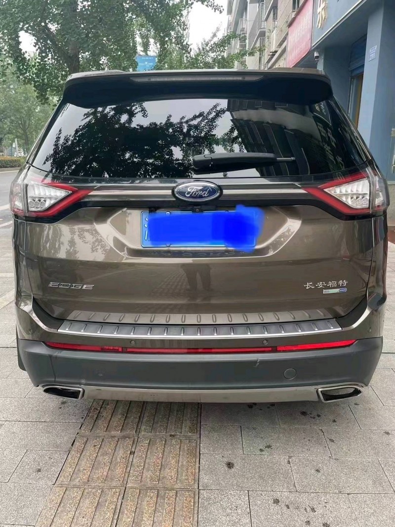 重庆18年福特锐界3