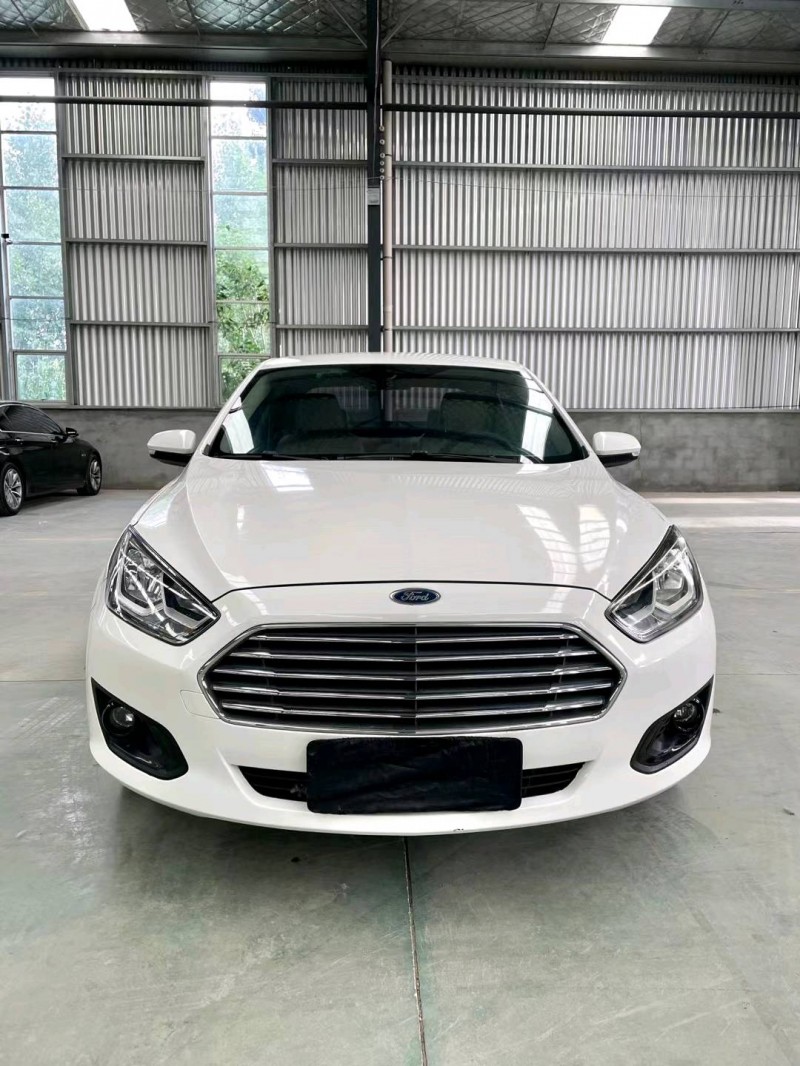 临沂16年福特福睿斯1