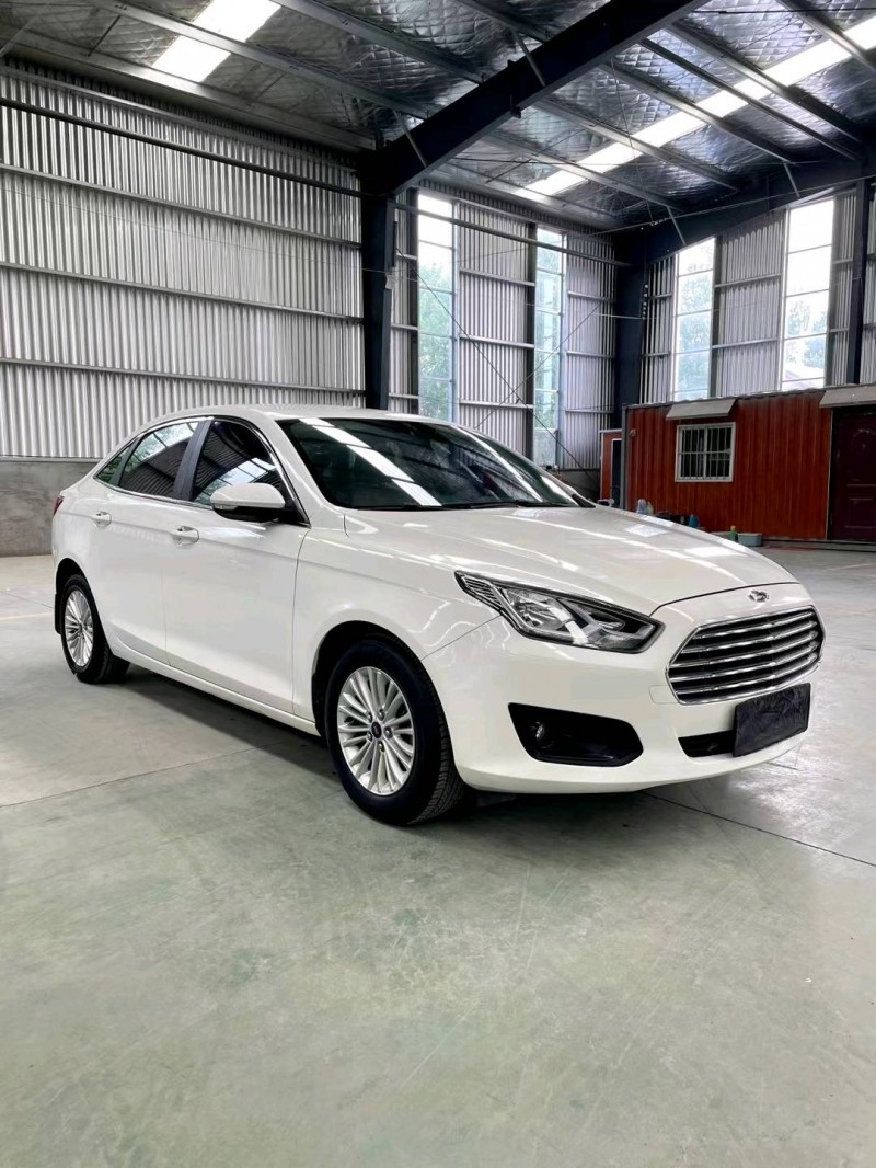 临沂16年福特福睿斯2