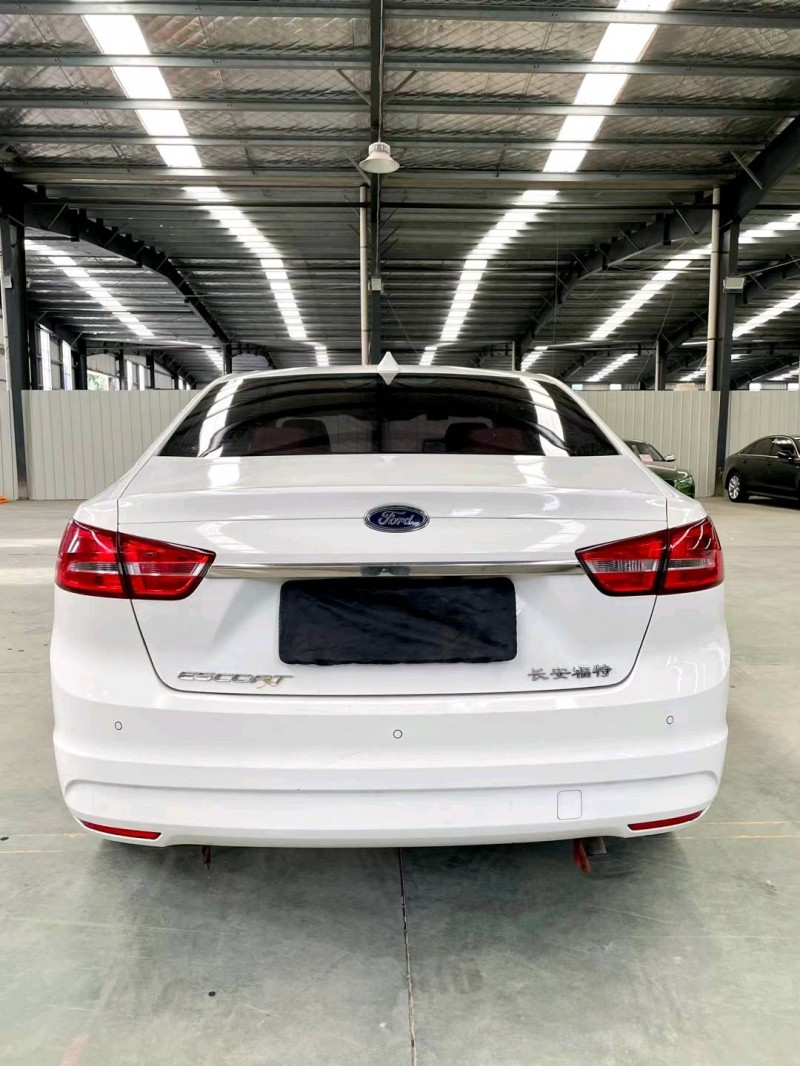 临沂16年福特福睿斯9