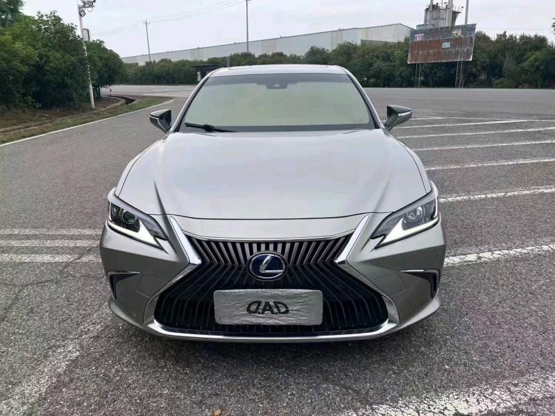 宜昌19年雷克萨斯ES1