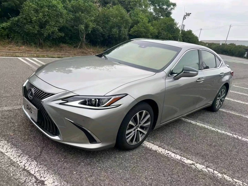 宜昌19年雷克萨斯ES2