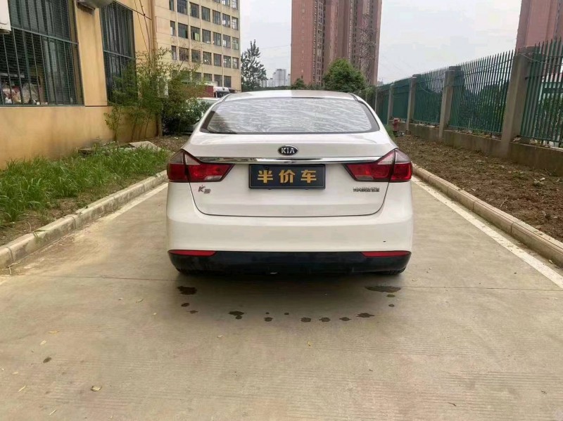 宜昌18年起亚K32