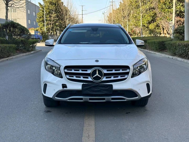 徐州18年奔驰GLA1