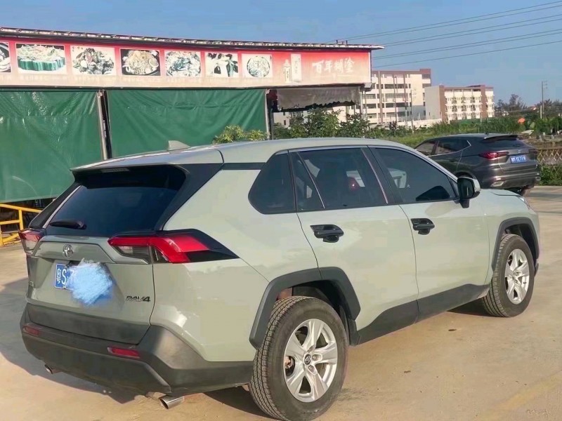 深圳20年丰田RAV45